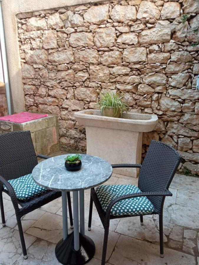Rooms Zela 1 Korčula Buitenkant foto